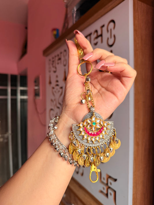 OHWOMANIYAA - TRENDY OXODIZED WAIST HOOK with lanyard 🪬