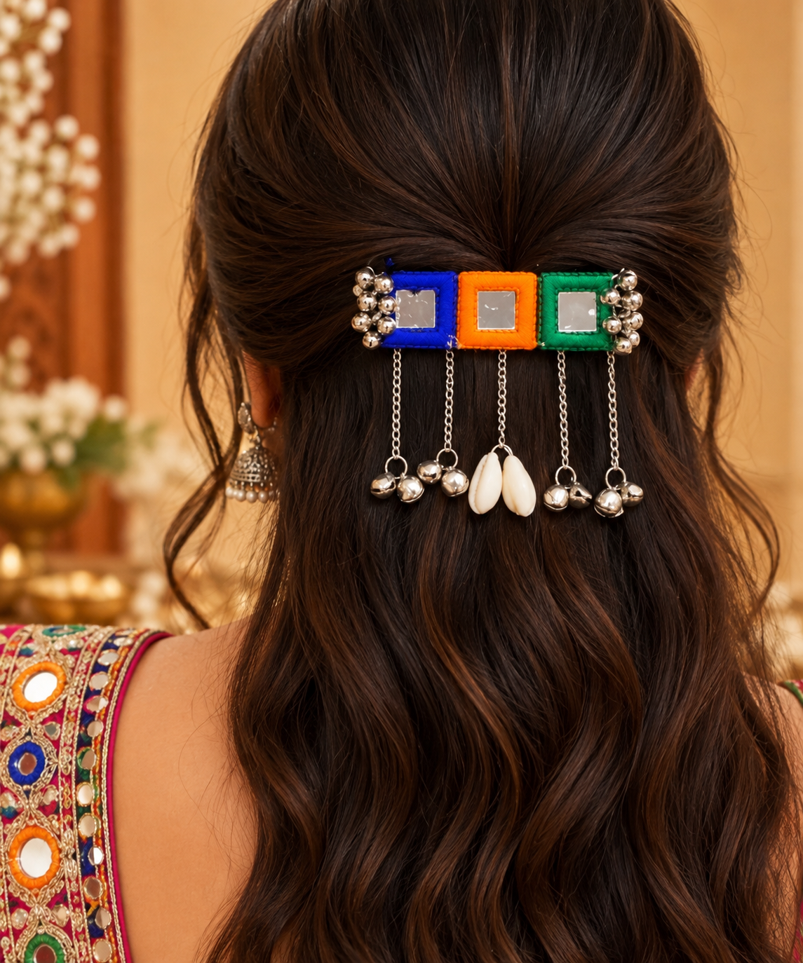 Sanika mirror clip