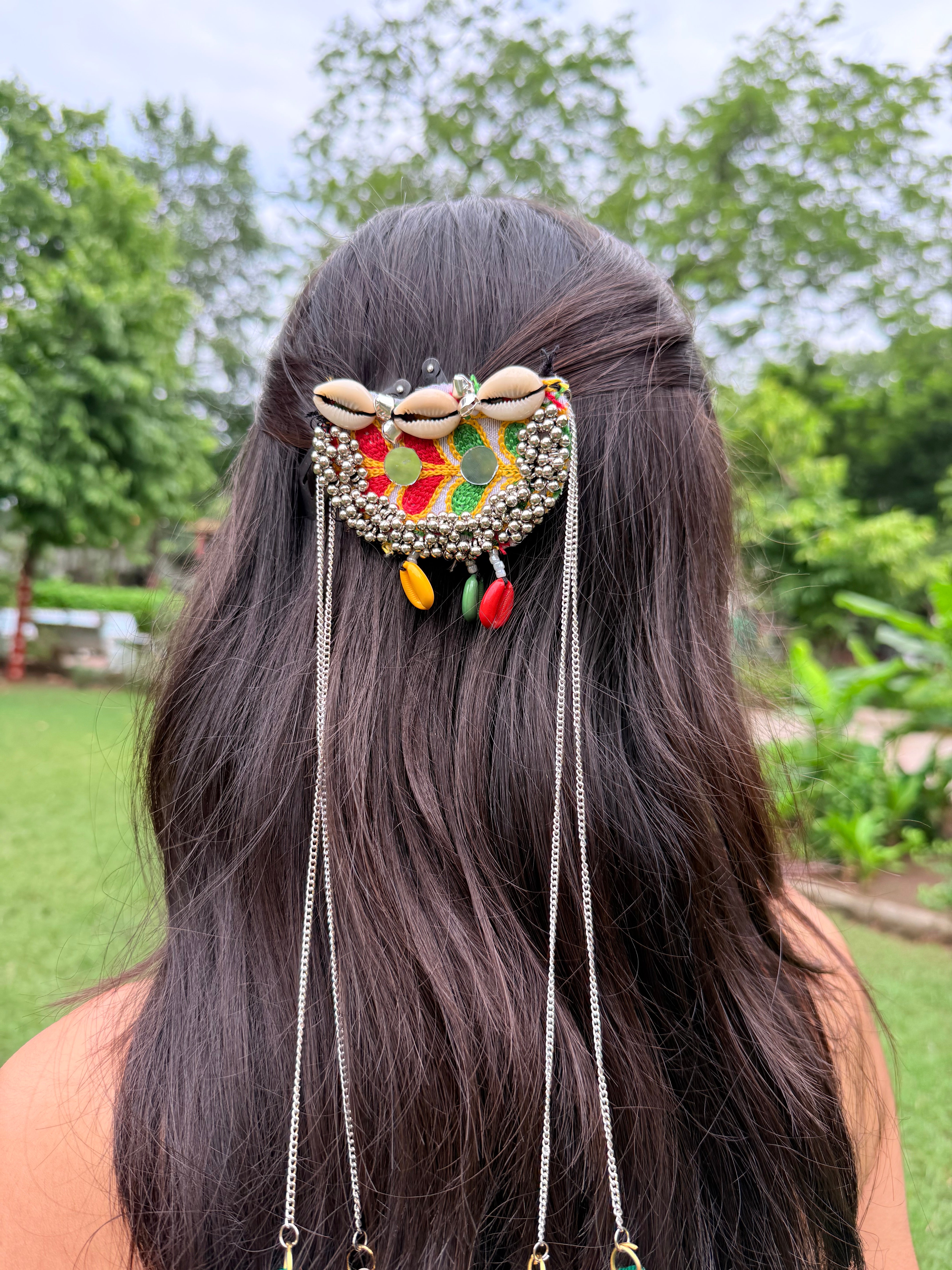 ISHANI- hair brooch ✨