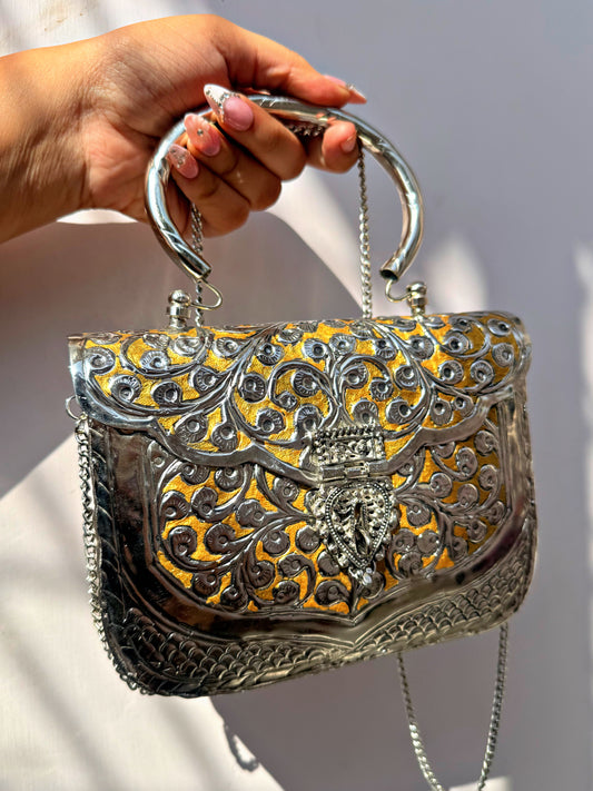 Nimisha - traditional clutch ✨