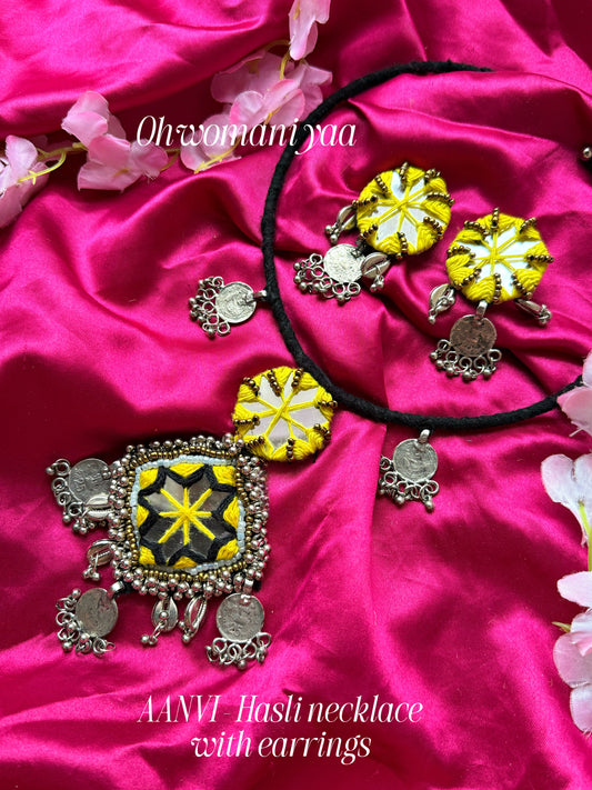 AANVI - Hasli style necklace and earrings set ✨