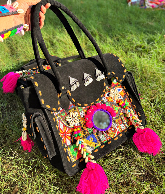 ZIA- GIRLBOSS BOX TOTE BAG 🤌🏼