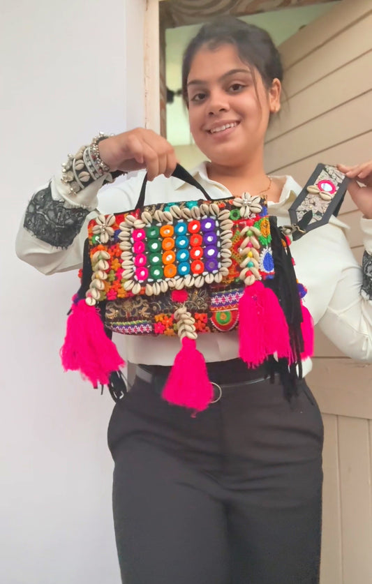 AJARA - BLACK BOHO BAG WITH SLING BELT ✨