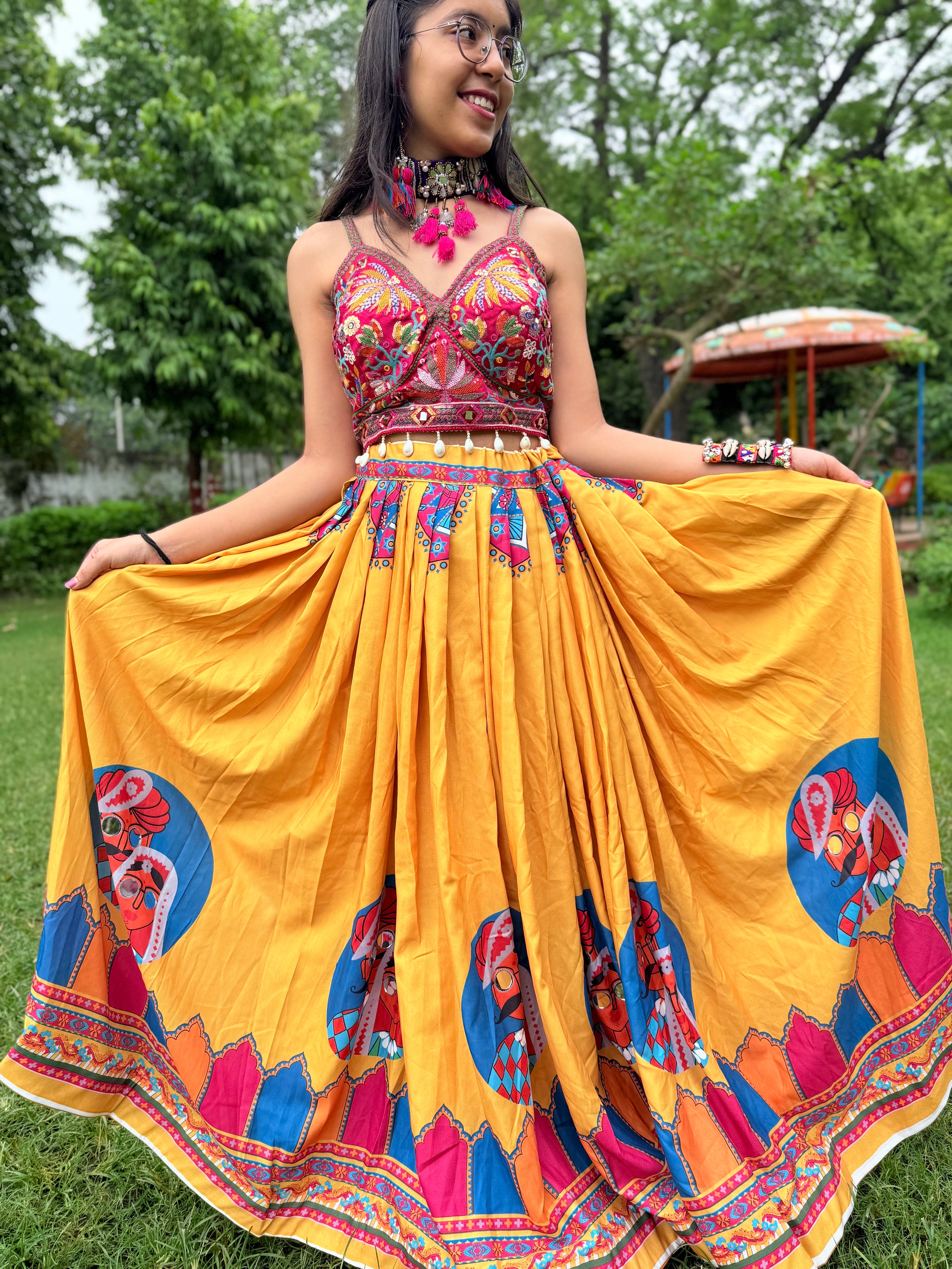 “RANGBHINI RADHA” chaniya choli set ✨🦚