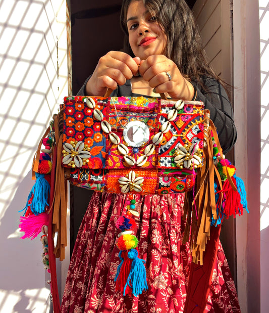 RUHI BOHO BAG with shell work belt