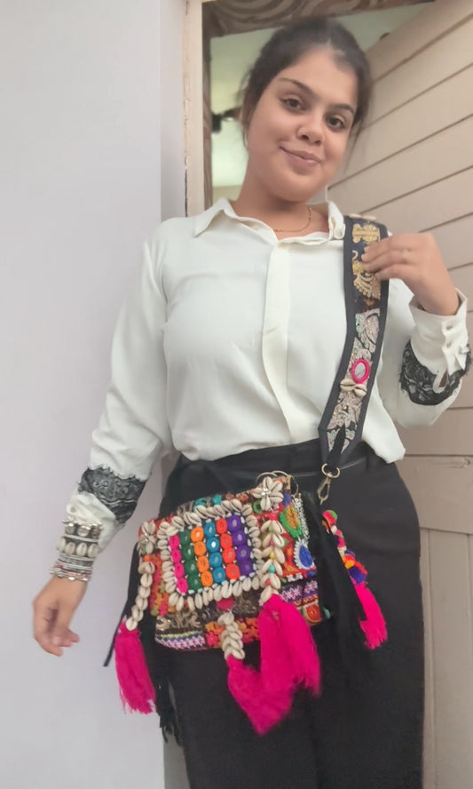 AJARA - BLACK BOHO BAG WITH SLING BELT ✨