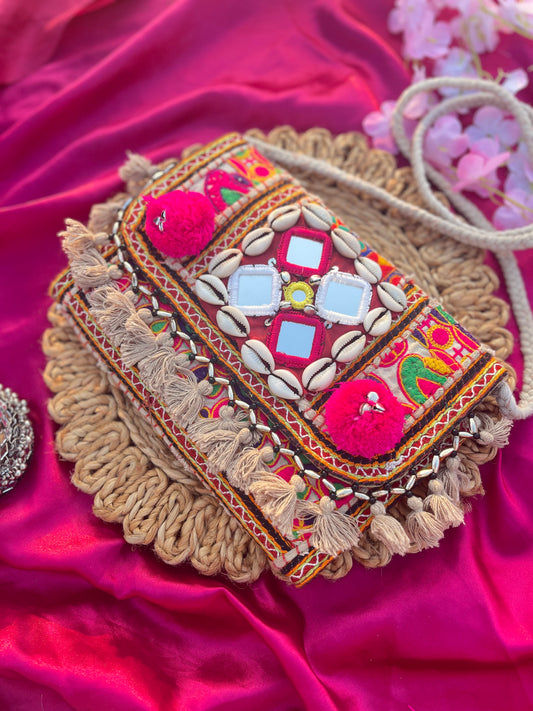 BOHO CLUTCHES ✨