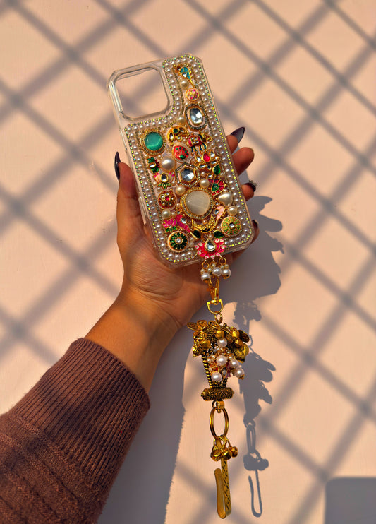 SAJDA PHONE COVER WITH WAIST HOOK