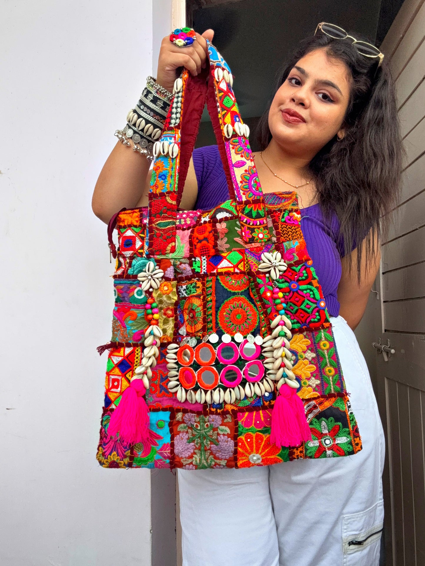 RIHANNA- Jhola bag
