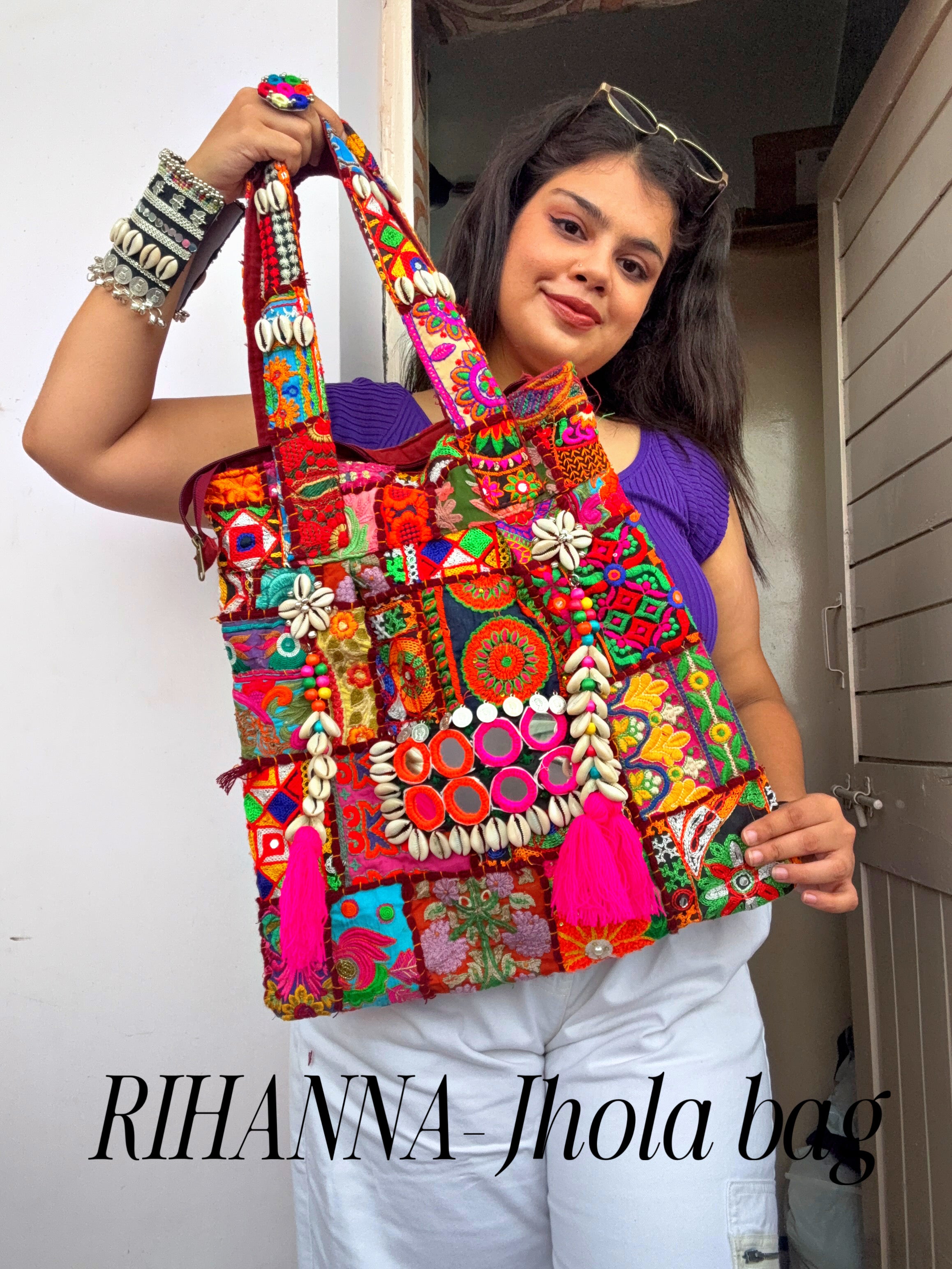 RIHANNA- Jhola bag