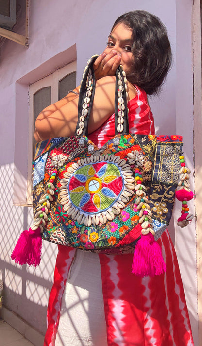 GUL - BEADED GYPSY TOTE BAG 🌸