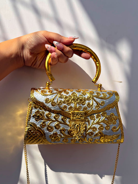 VAANI - traditional clutch ✨