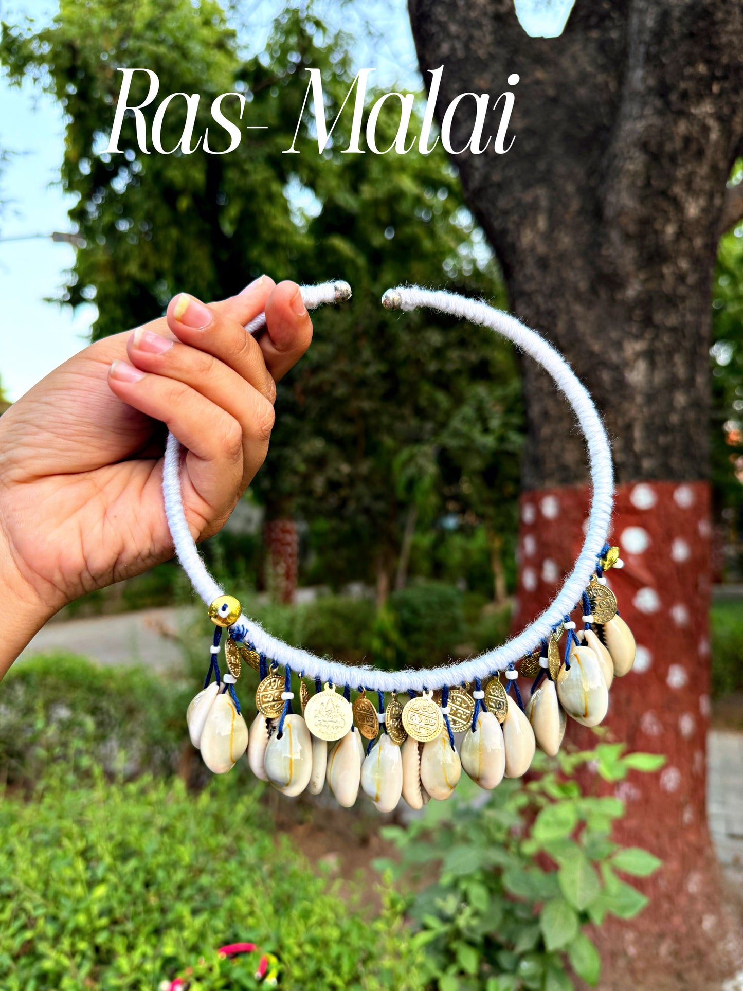 Funky ETHNIC SHELL HASLI
