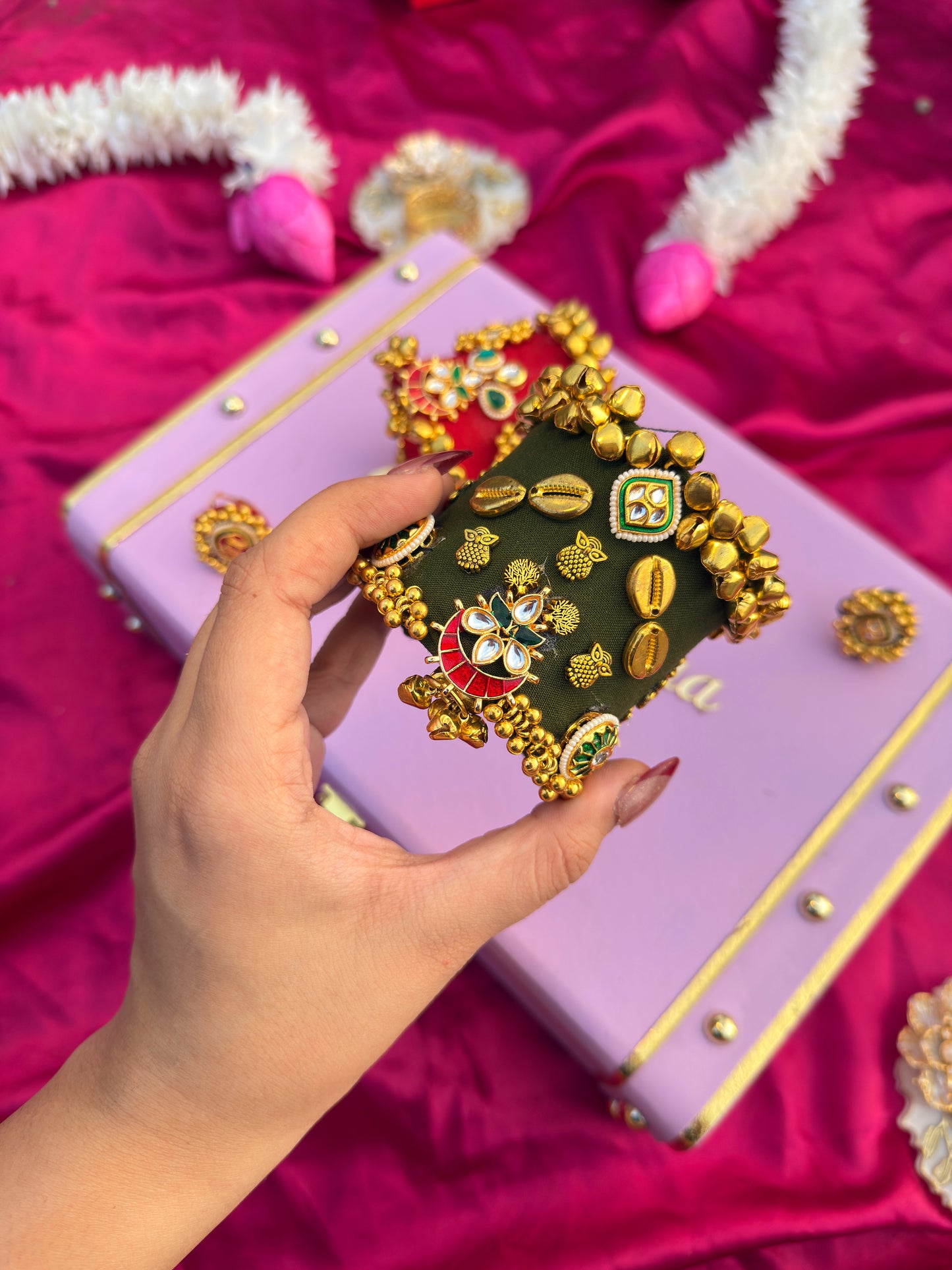 MANNAT - The ROYAL SOUL HANDCUFF WITH RING SET