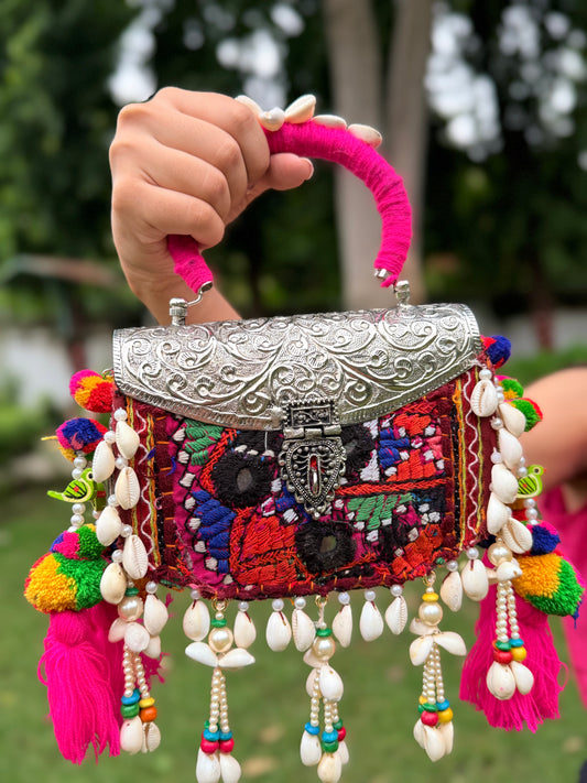 MIHU- REAL KUTCHIWORK BRASS BAG ✨