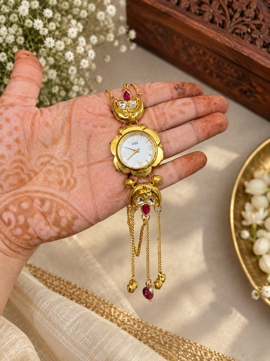 Parul kundan watch