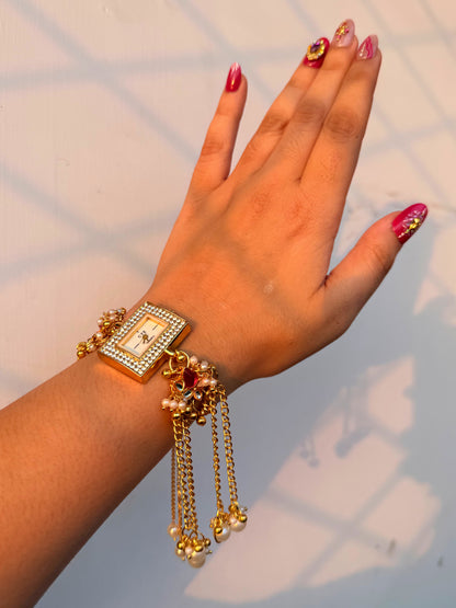 SUNDARI- kundan watch