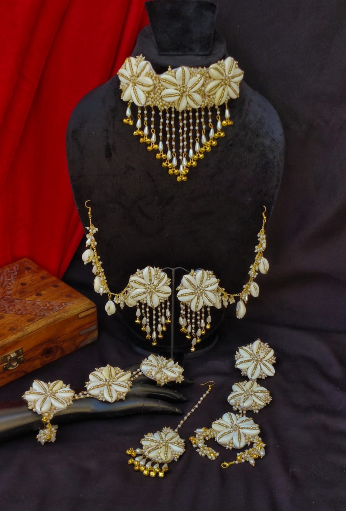 Shell jewellery combo