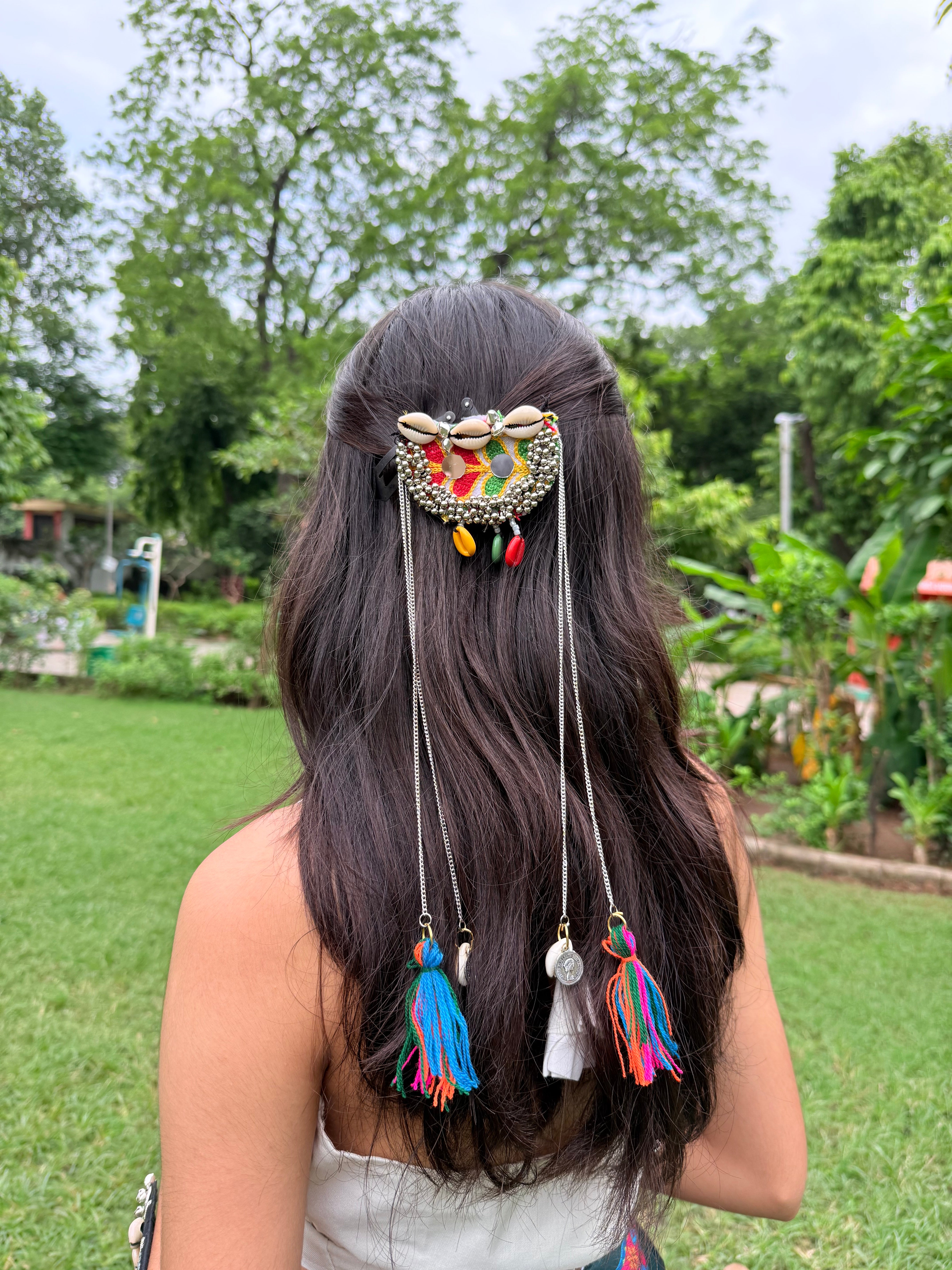 ISHANI- hair brooch ✨