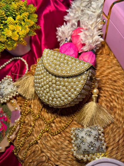 SHAGUN PEARL MINI BAG with tassel and long sling chain✨🤌🏼
