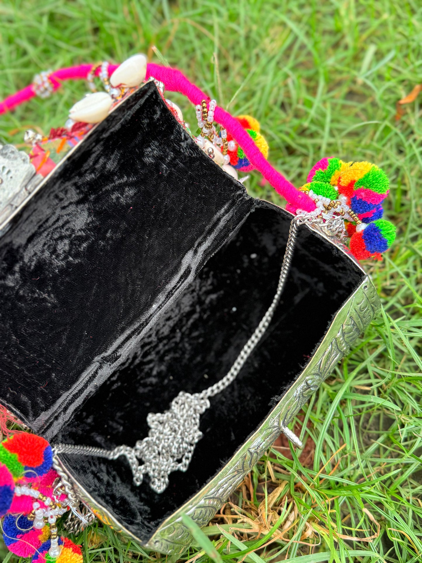 PIHU- Dholki STYLE BRASS CLUTCH WITH KUTCHI WORK 🪞