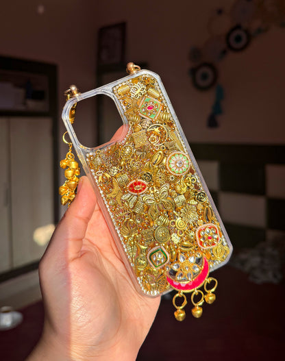 SWEENI - Golden Phone Cover with Chain handle