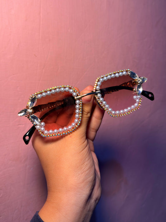 PEARLY PARTY GLARES ✨