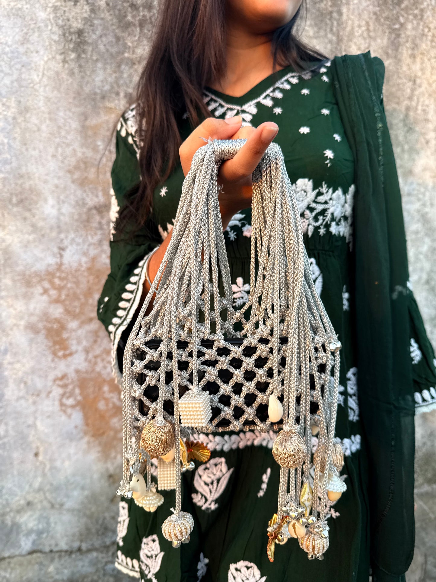 ISHKARI phone bag