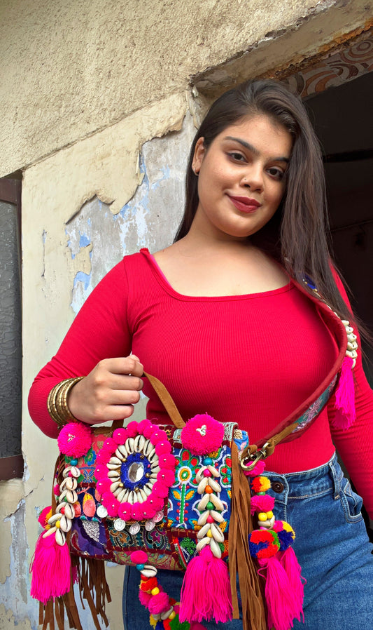 Myra Boho bag ✨( BROWN)