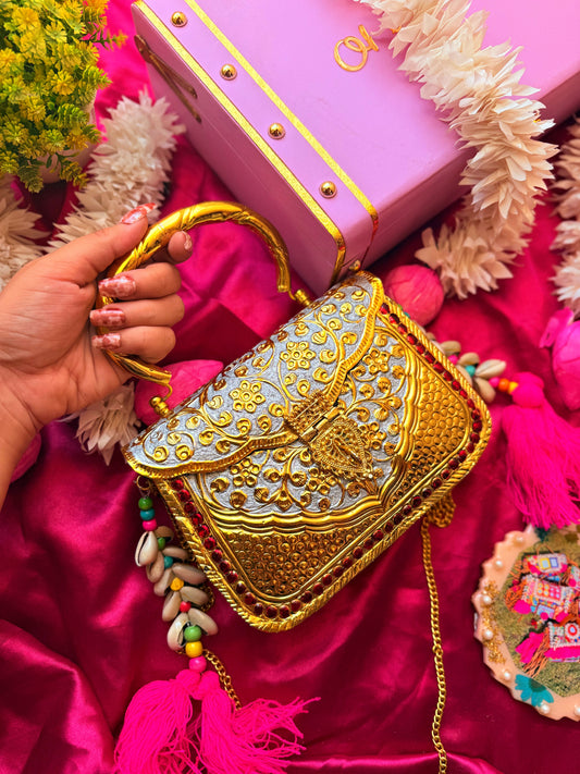 REVAZAT - Festive Clutch with Real Shell tassel ✨