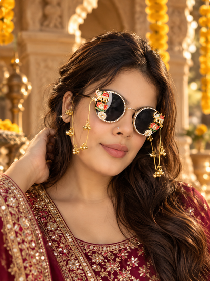 Gulnar glares