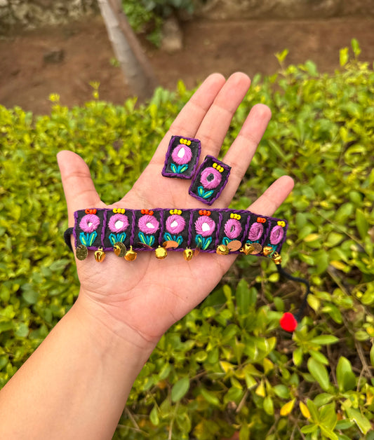 Rang ni Ramzat choker and earrings