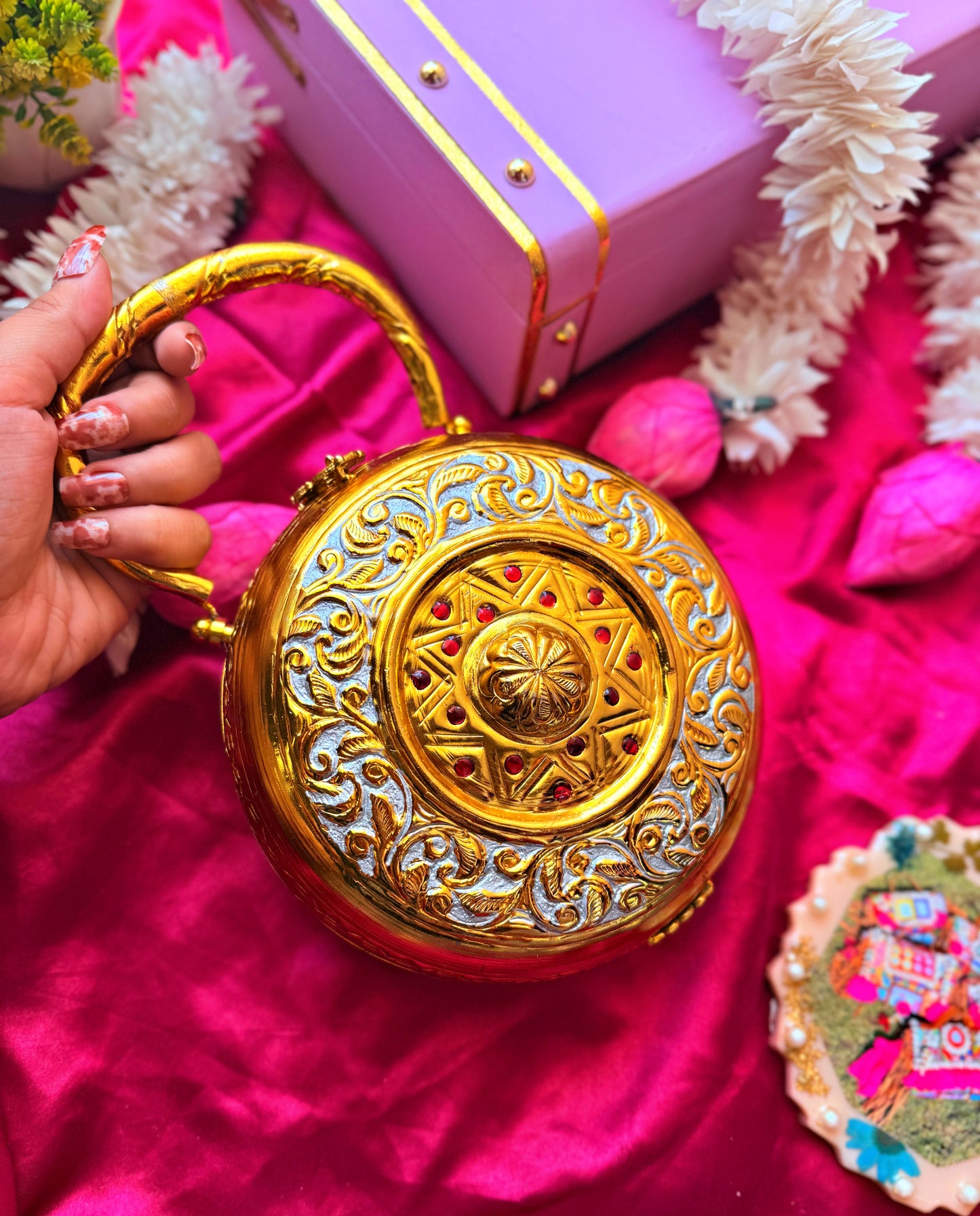 KASHYA - Brass Clutch