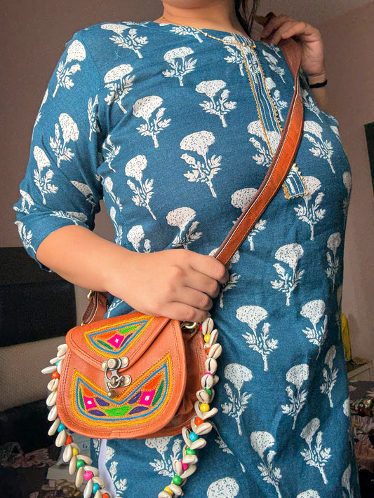 KIARA BATUA - WITH BELT