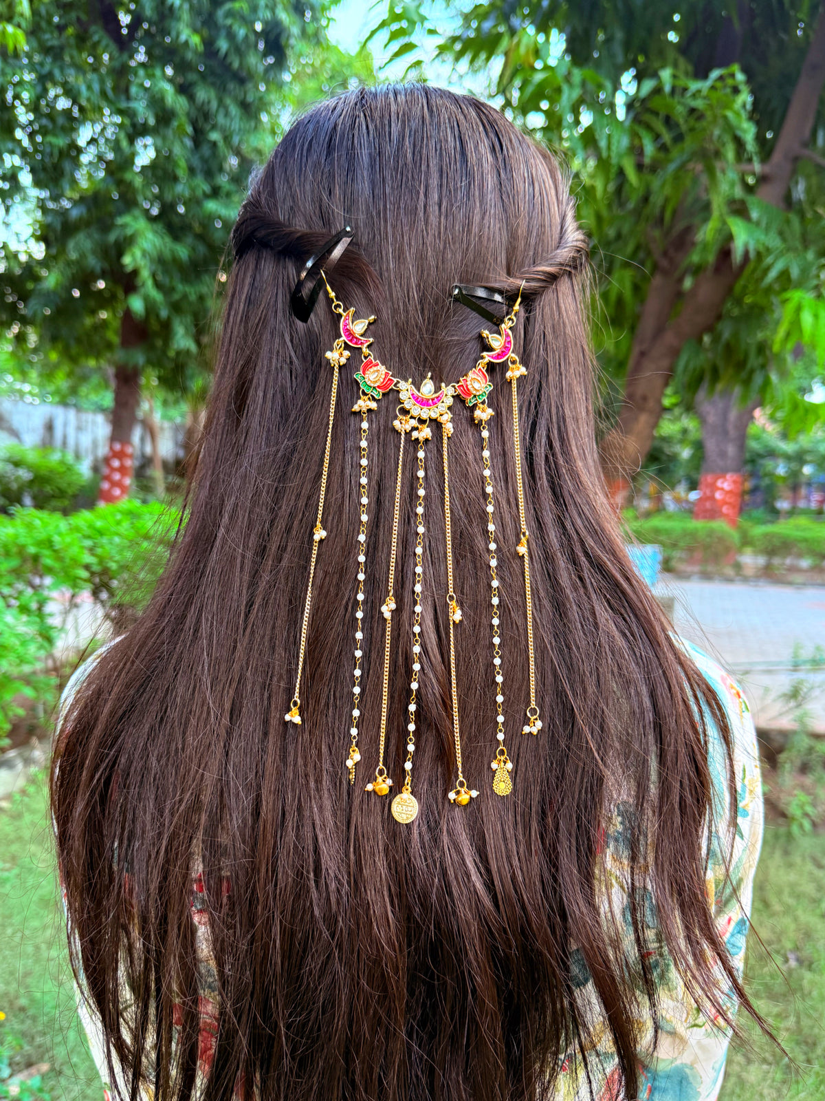 Gauri hair accessory