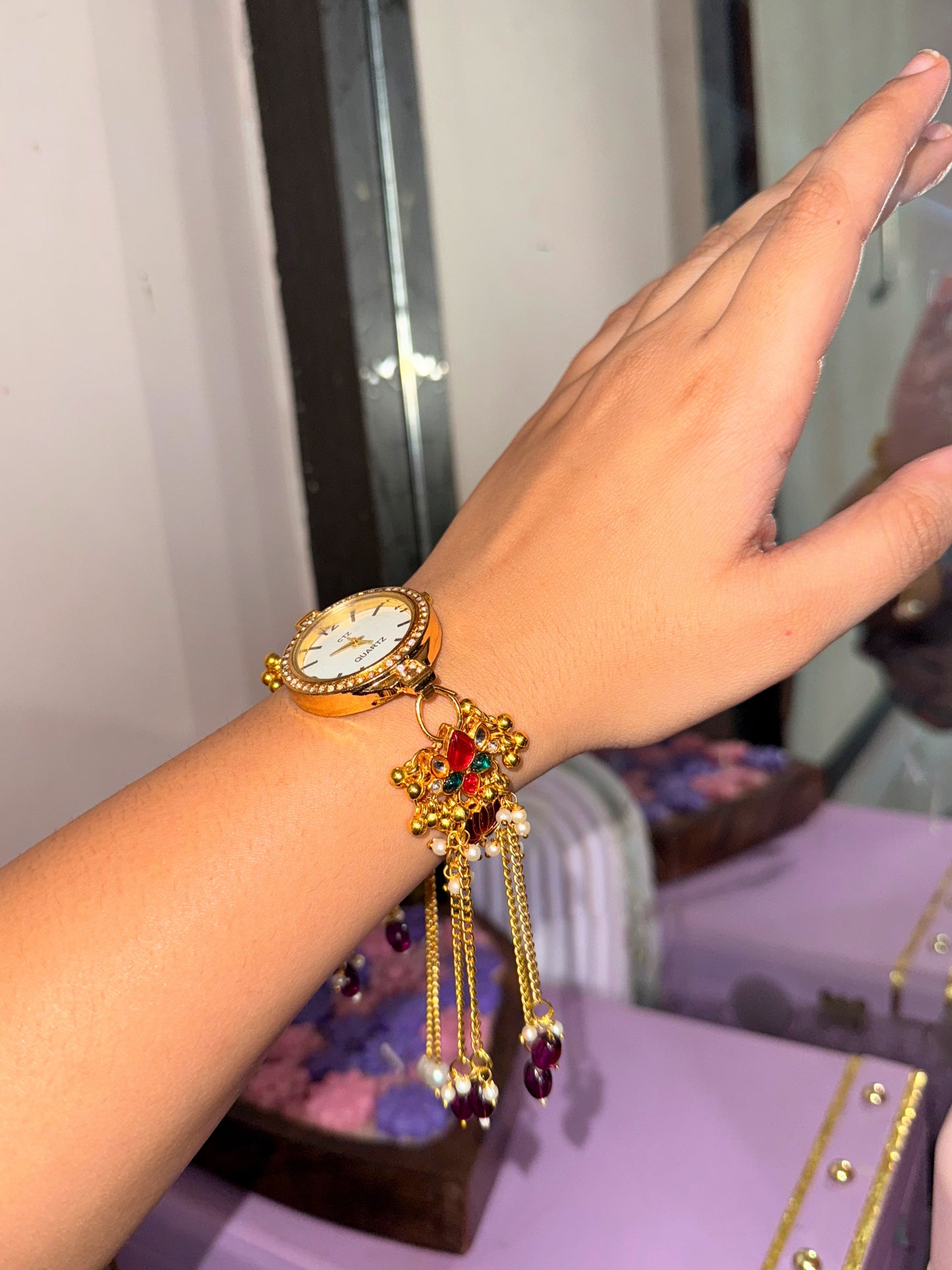 VAIDEHI LUXURY PACHI KUNDAN WATCH (Adjustable size)