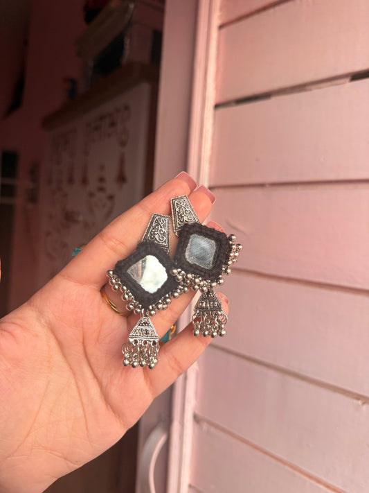 DHRUVI EARRINGS 🖤