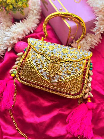 REVAZAT - Festive Clutch with Real Shell tassel ✨