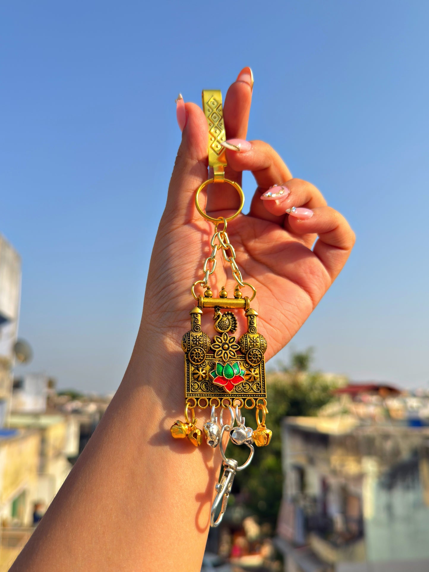 ETHNIC WAIST HOOK