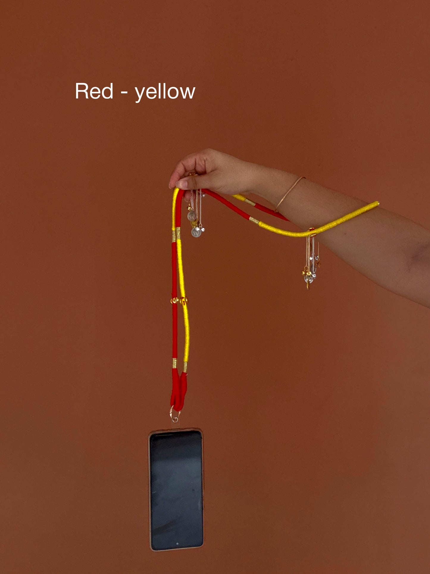 Gulrani- Phone sling with lanyard