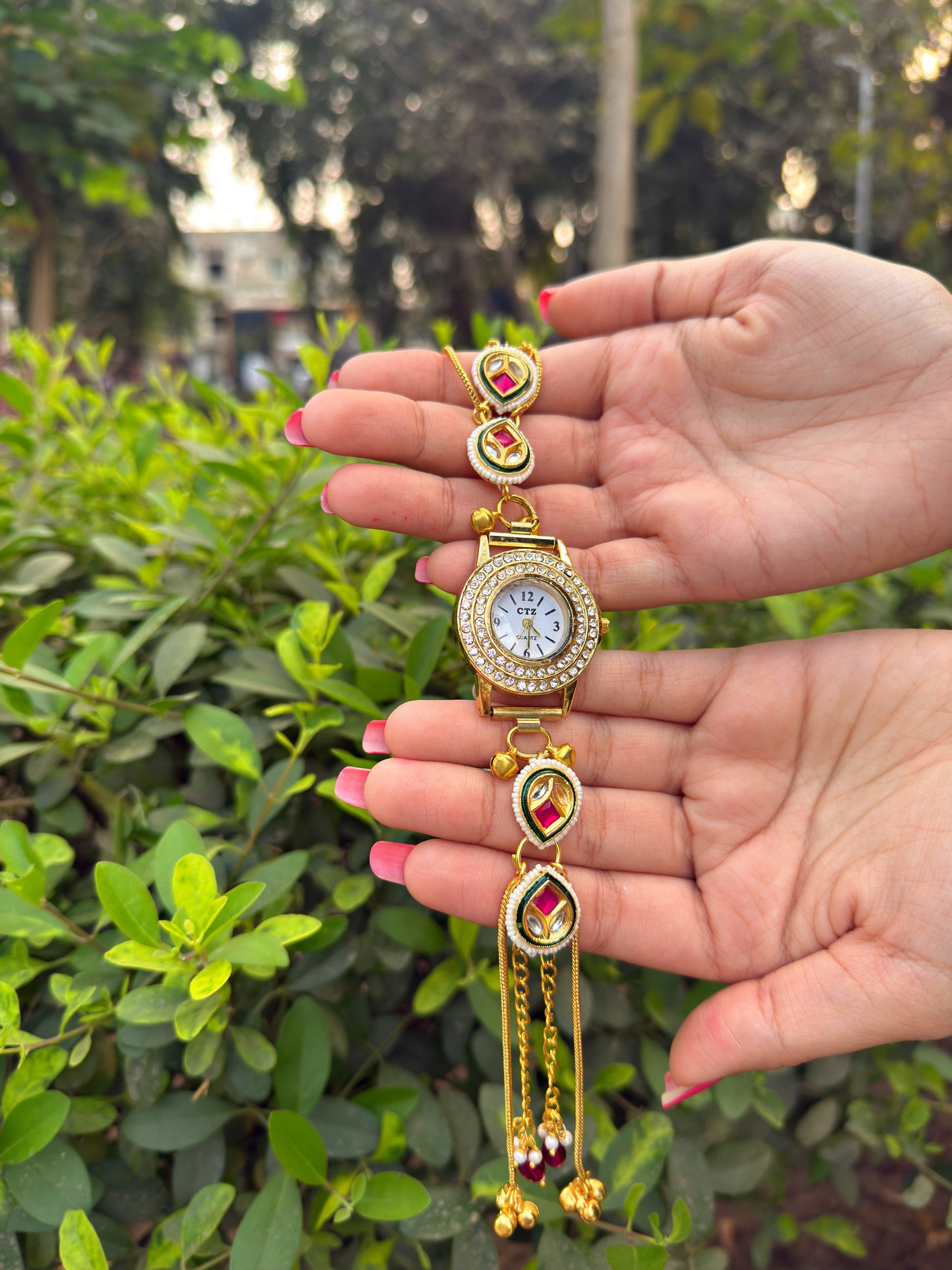RADHA- kashmiri watch ✨
