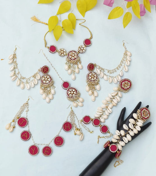 CUSTOM JEWELLERY SET