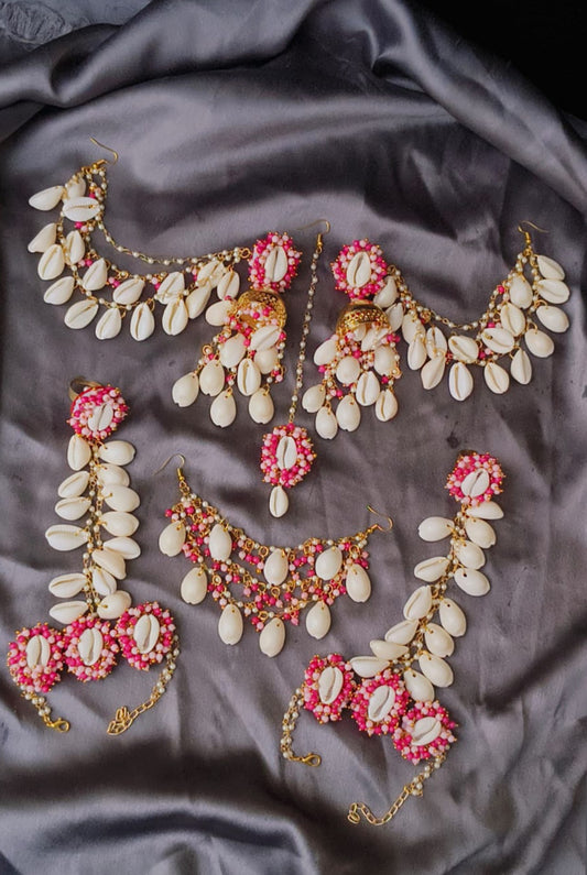 Haldi jewellery set (pink)