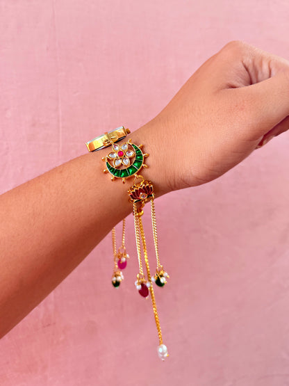 Menka - kundan watch ✨