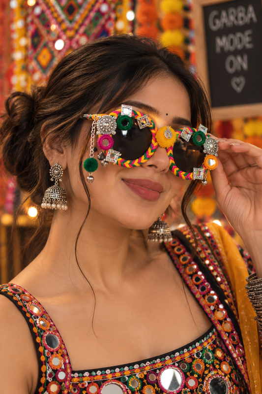 Raas Leela glares